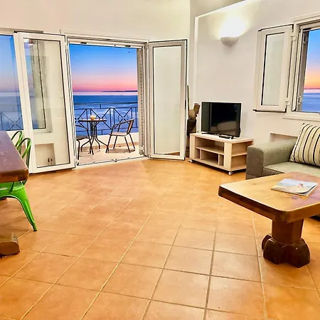 Roumers Himara Exterior photo
