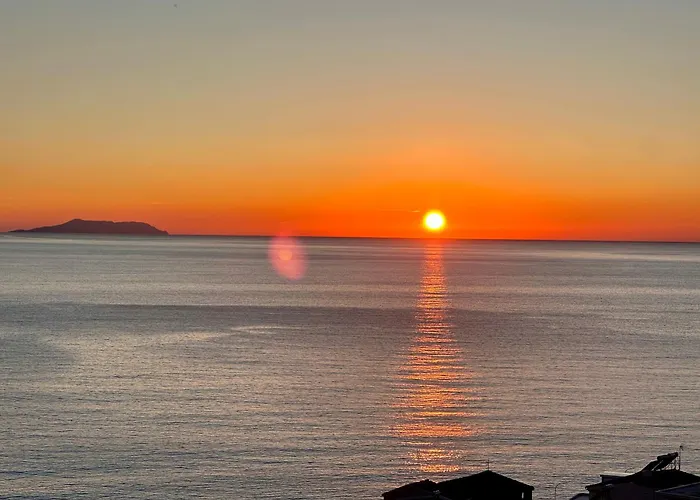 Roumers Himara